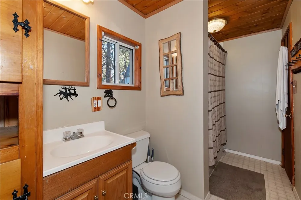 33874 Green Valley Lake Road Green Valley Lake, CA 92341