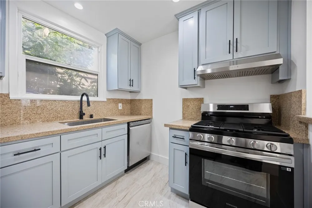 616 Sunset Venice, CA 90291