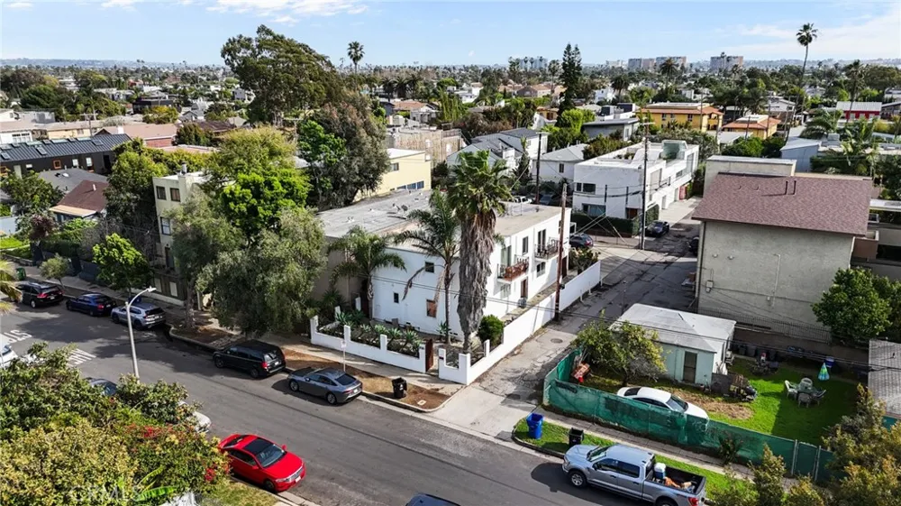 616 Sunset Venice, CA 90291