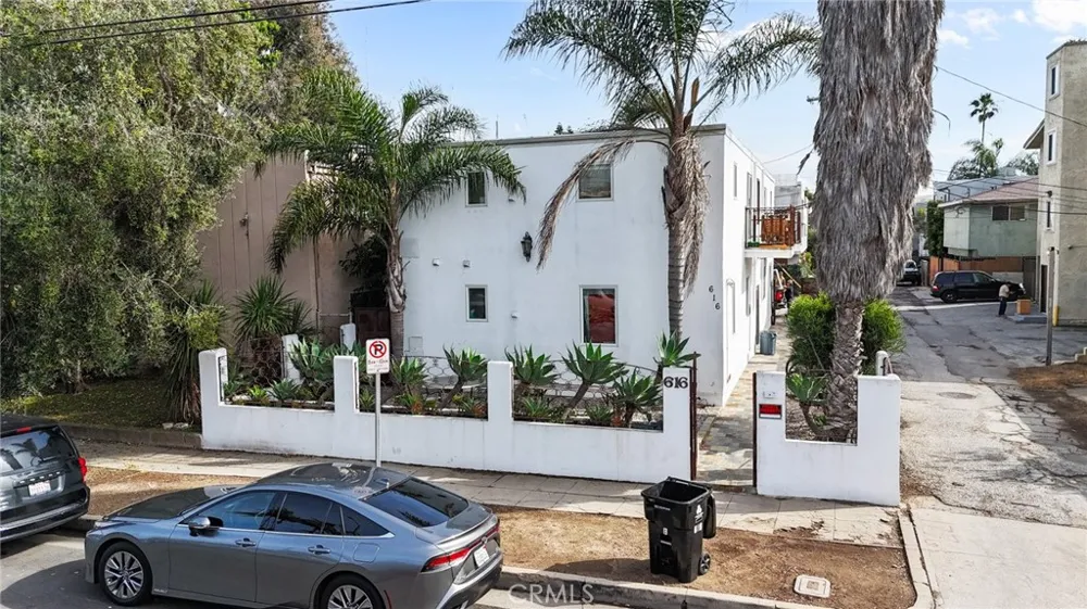 616 Sunset Venice, CA 90291