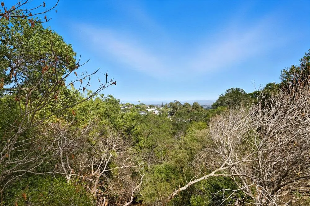 Lakeview Way Redwood City, CA 94062