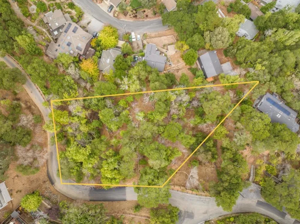Lakeview Way Redwood City, CA 94062