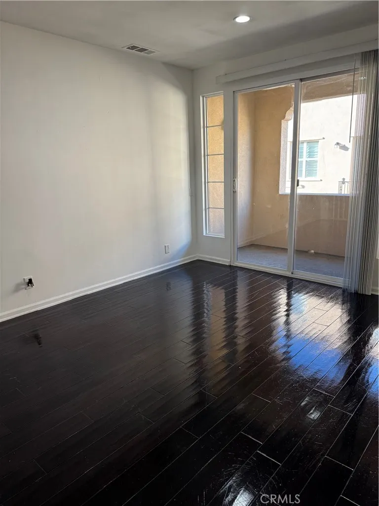 4445 Owens Corona, CA 92883