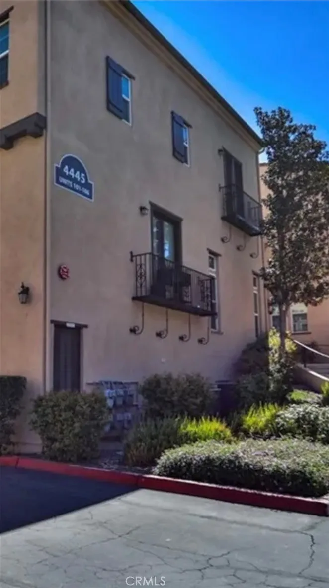 4445 Owens Corona, CA 92883
