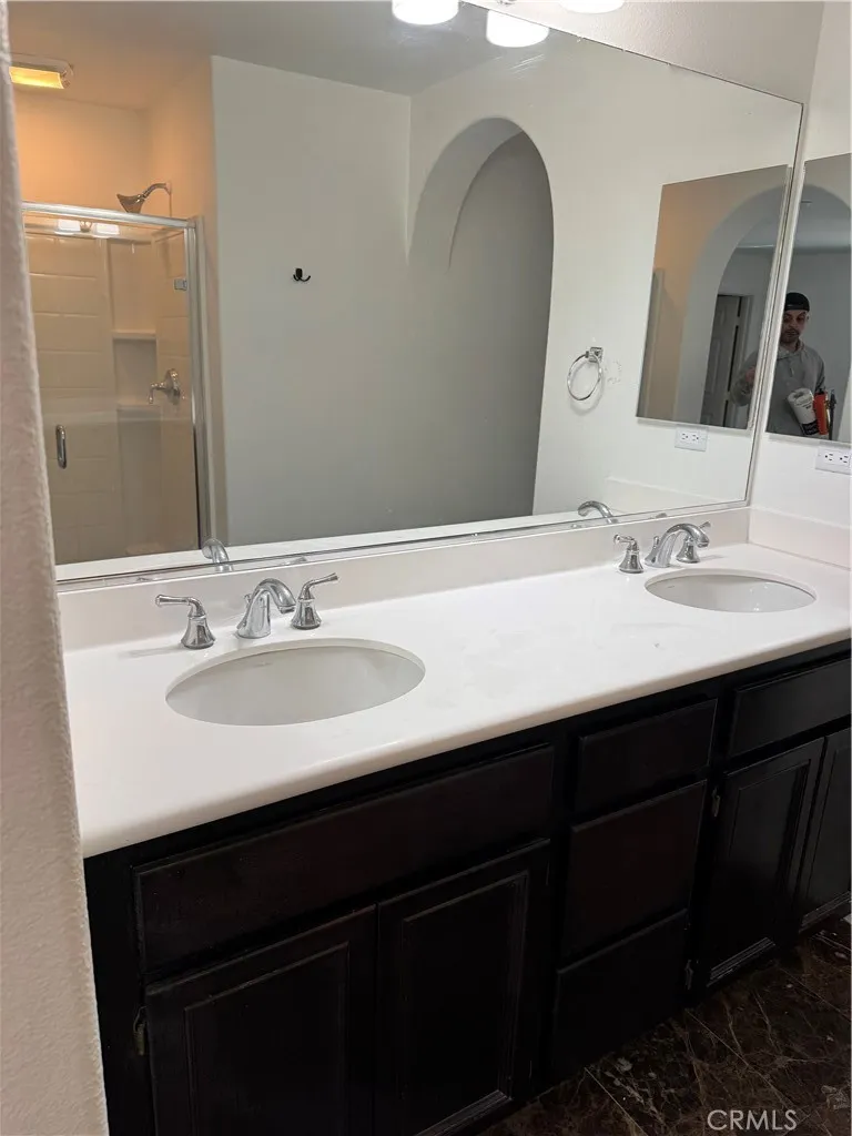 4445 Owens Corona, CA 92883