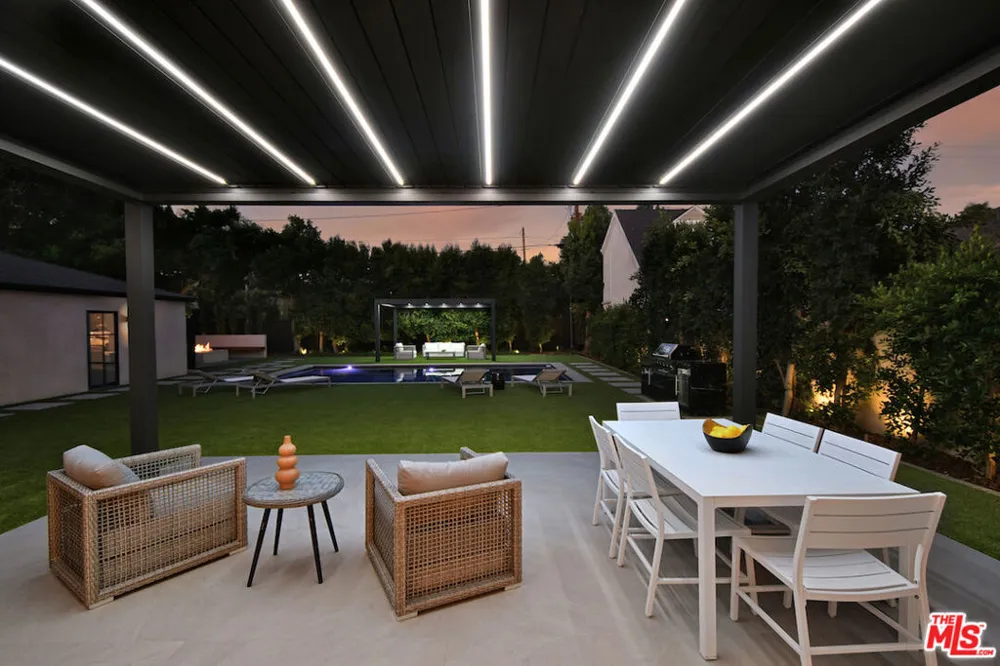 112 S Valley Street Toluca Lake, CA 91505