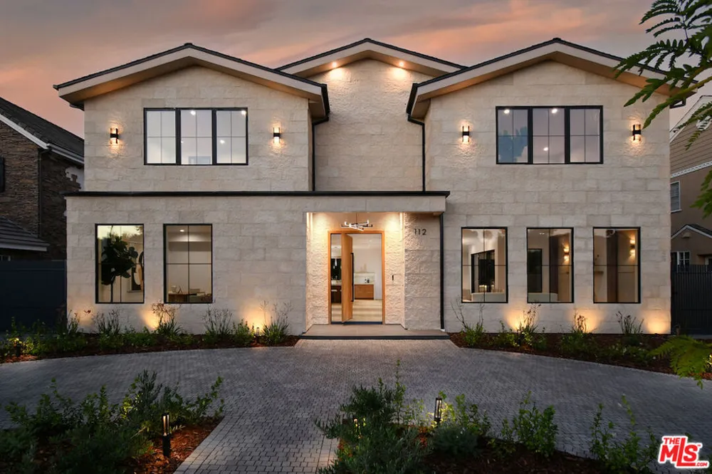 112 S Valley Street Toluca Lake, CA 91505