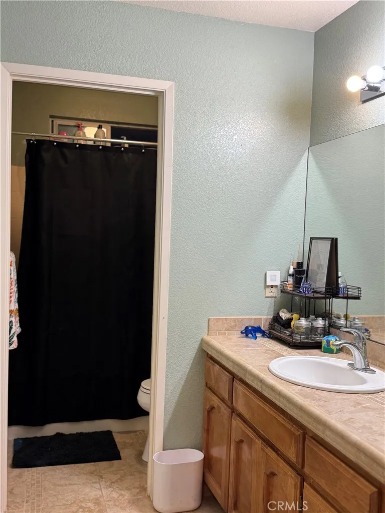 8220 Marek Road Los Molinos, CA 96055