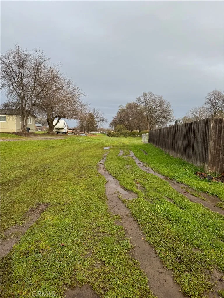 8220 Marek Road Los Molinos, CA 96055