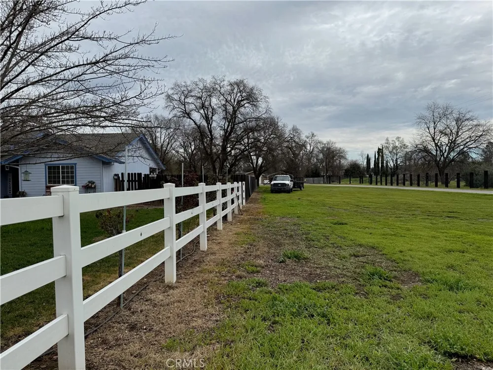 8220 Marek Road Los Molinos, CA 96055