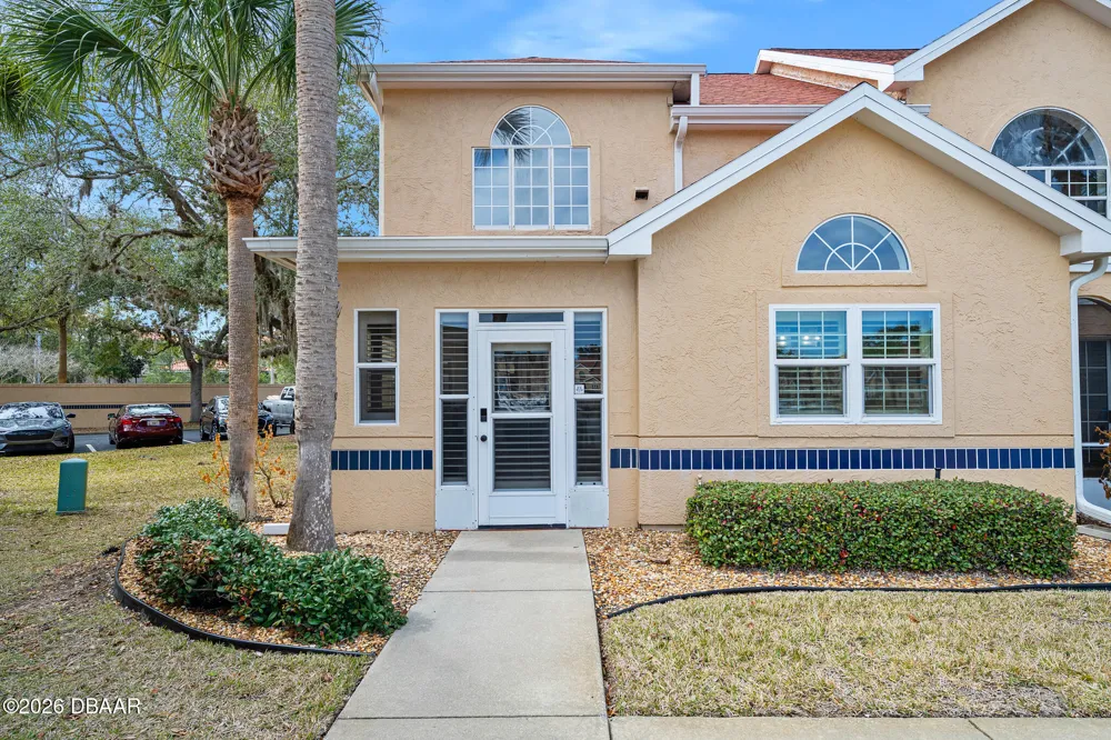 25 Marina Point Place Palm Coast, FL 32137