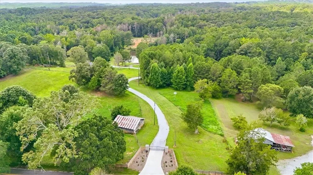 80 Hand Road Bowdon, GA 30108