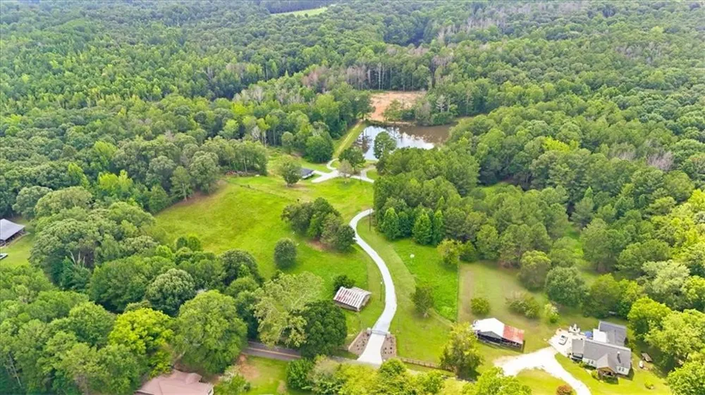 80 Hand Road Bowdon, GA 30108