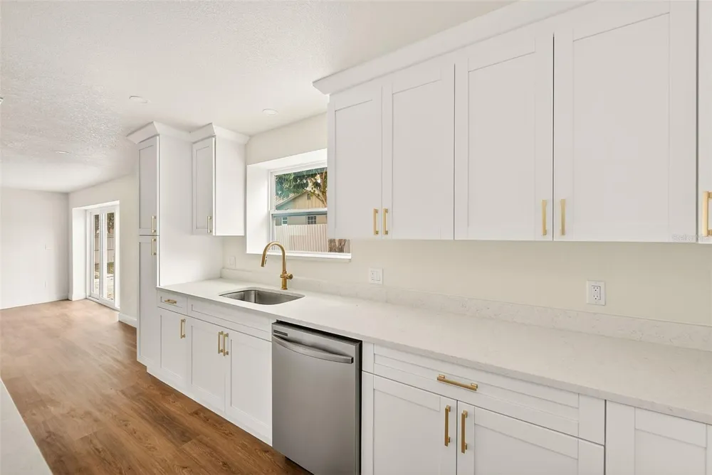 2171 BEECHER ROAD Clearwater, FL 33763