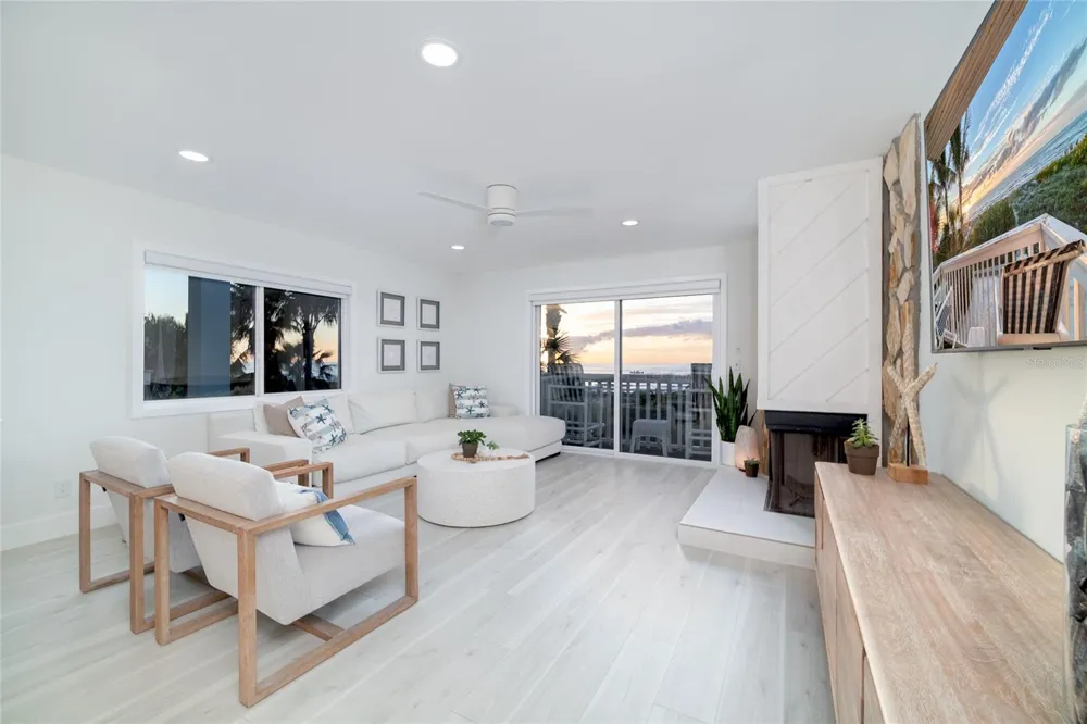 1104 BEACH TRAIL #1 Indian Rocks Beach, FL 33785