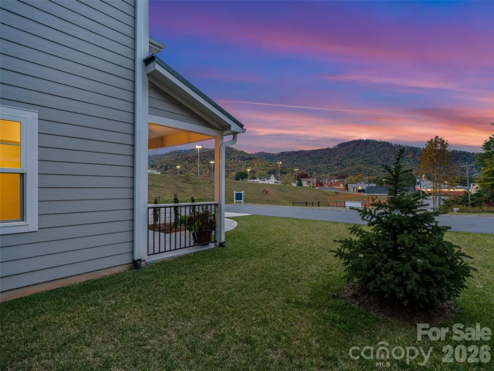 100 Red Twig Lane #103 Burnsville, NC 28714