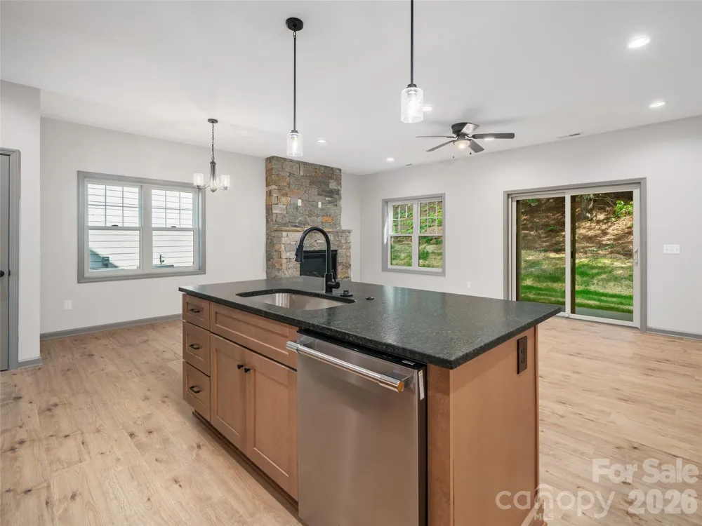 100 Red Twig Lane #103 Burnsville, NC 28714