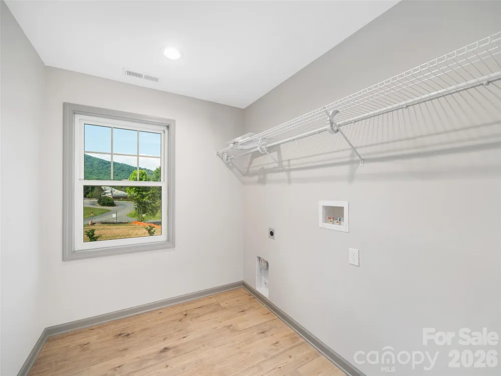 100 Red Twig Lane #103 Burnsville, NC 28714