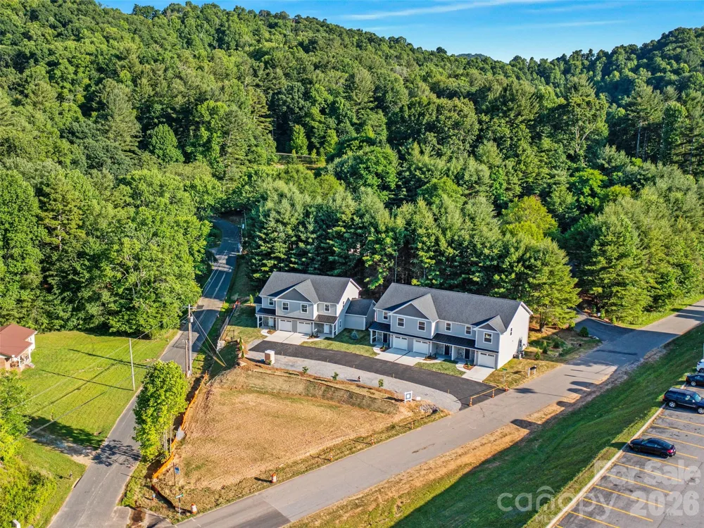 100 Red Twig Lane #103 Burnsville, NC 28714