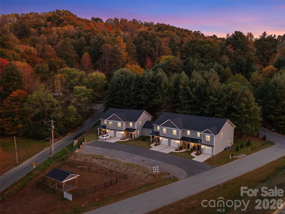 100 Red Twig Lane #103 Burnsville, NC 28714