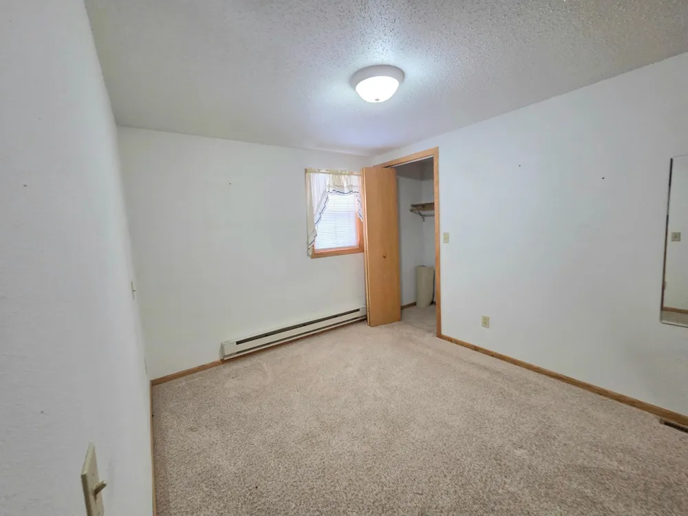 107 Lincoln Avenue NW Twin Valley, MN 56584
