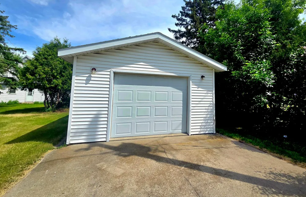107 Lincoln Avenue NW Twin Valley, MN 56584