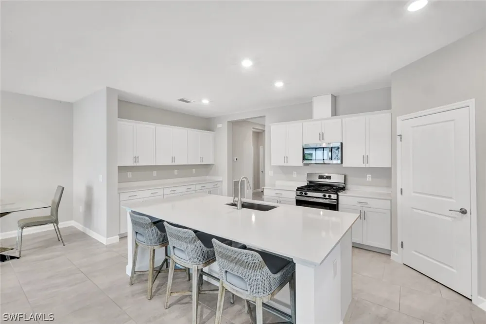 Ridgeline Drive Estero, FL 33928