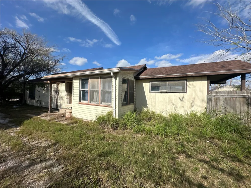510 James Street Refugio, TX 78377