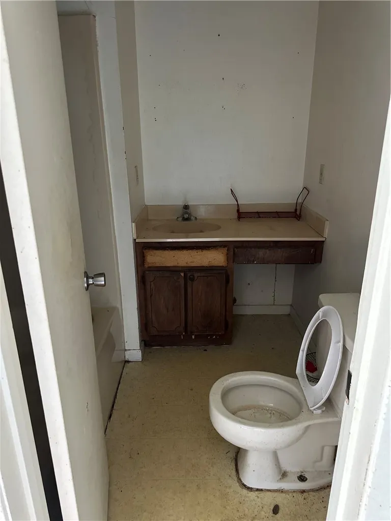 510 James Street Refugio, TX 78377
