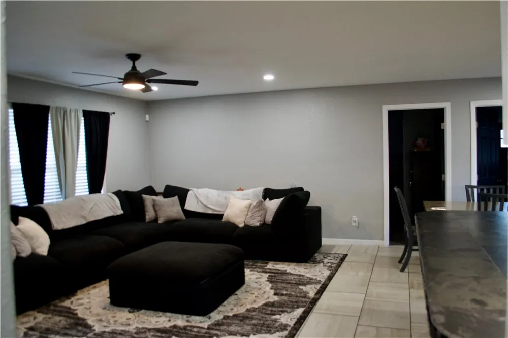 1001 E Hefferman Street Beeville, TX 78102