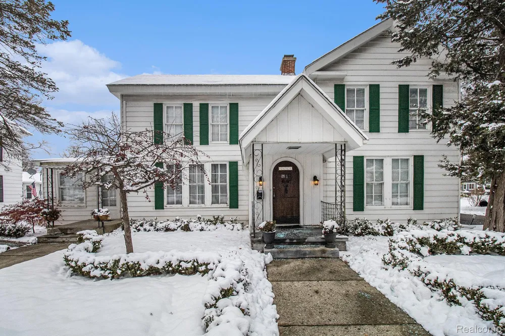 155 Main Street Clarkston City, MI 48346