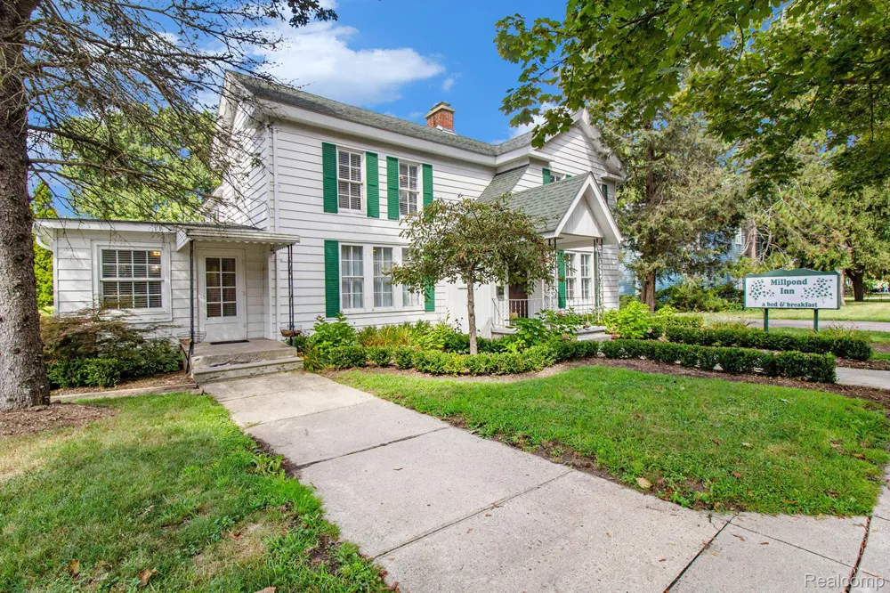 155 Main Street Clarkston City, MI 48346