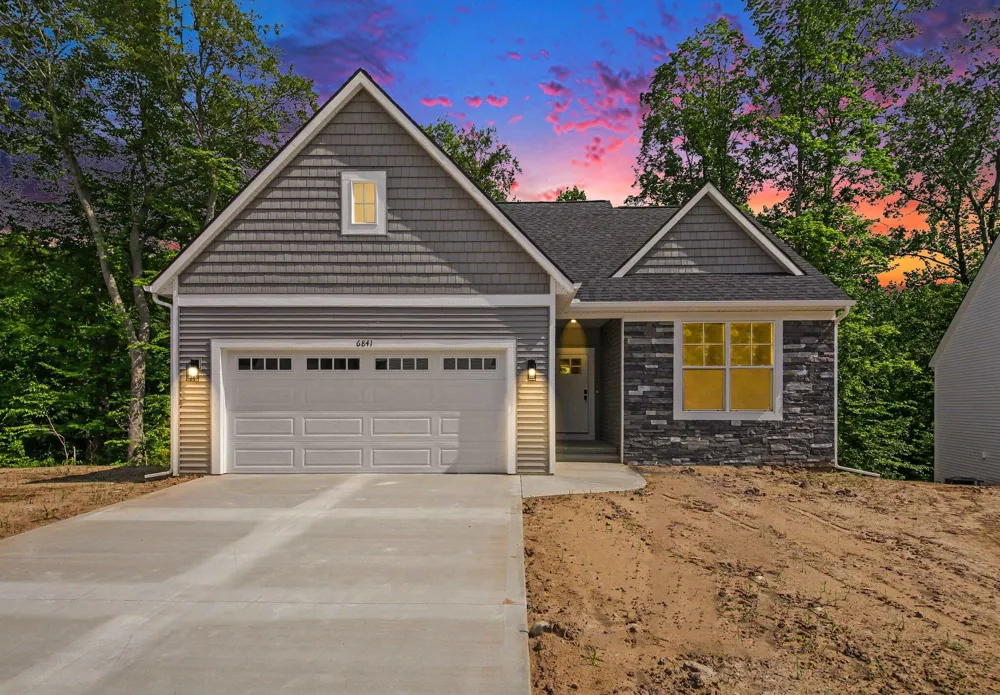 6841 Loggers Ridge Run SE Caledonia Township, MI 49316