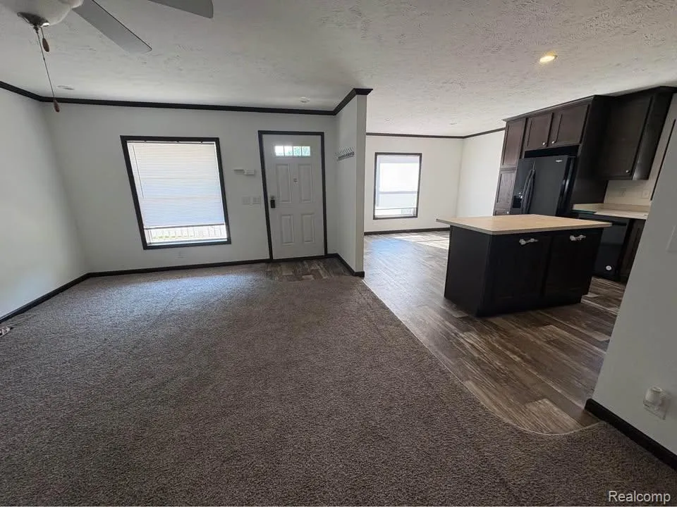 6421 Breezeway Drive Brighton City, MI 48114