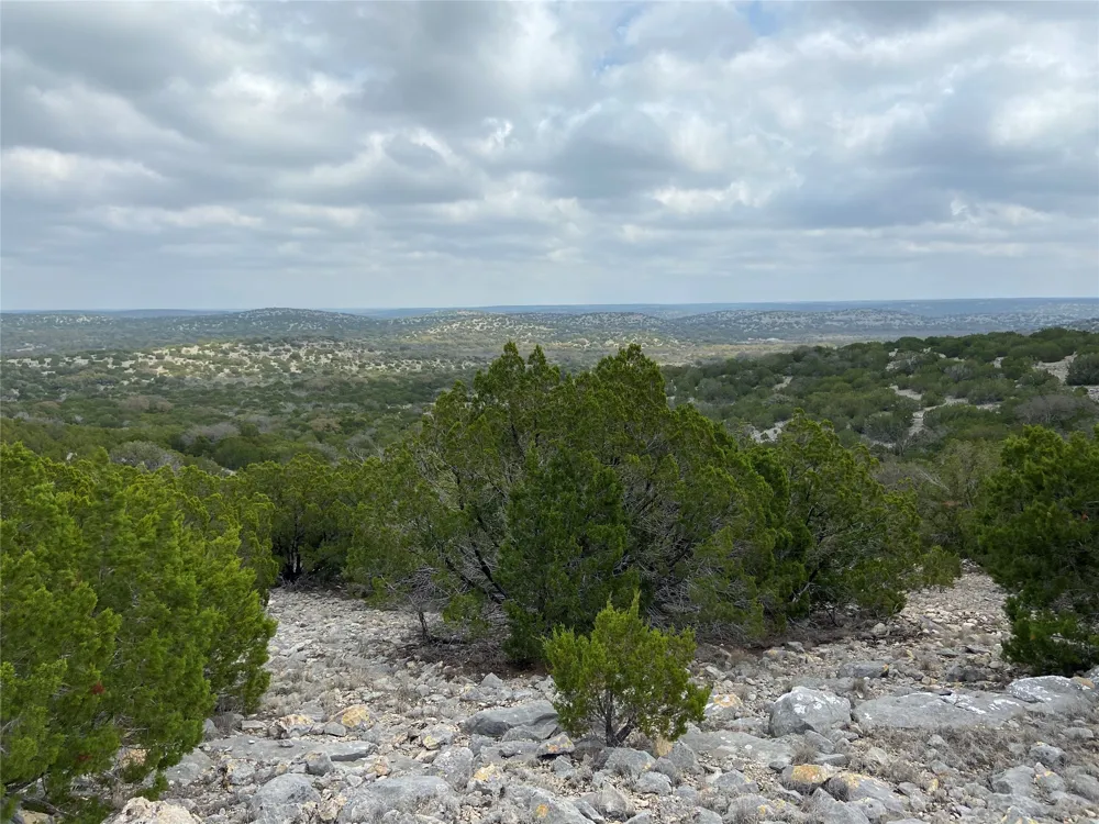County Road 450 Rocksprings, TX 78880
