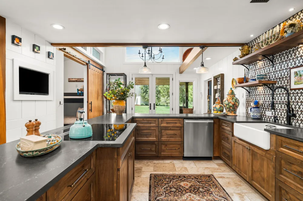 11941 Overlook Pass Austin, TX 78738