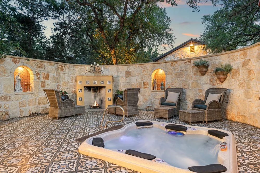 11941 Overlook Pass Austin, TX 78738