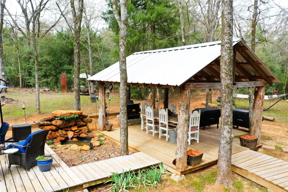 233 PR 247 Oakwood, TX 75855