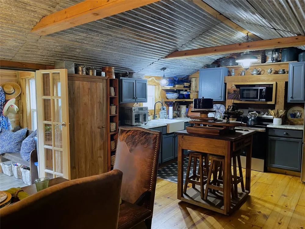 233 PR 247 Oakwood, TX 75855