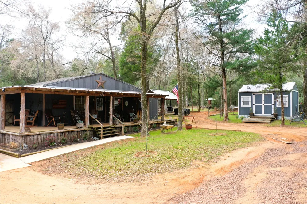 233 PR 247 Oakwood, TX 75855