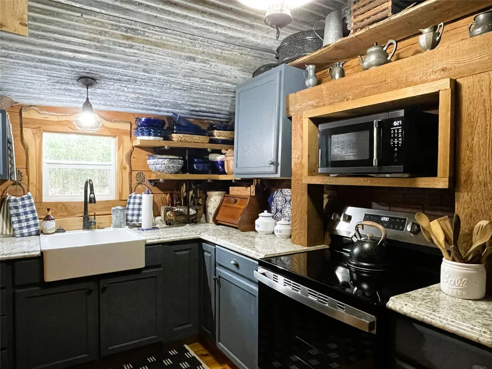 233 PR 247 Oakwood, TX 75855