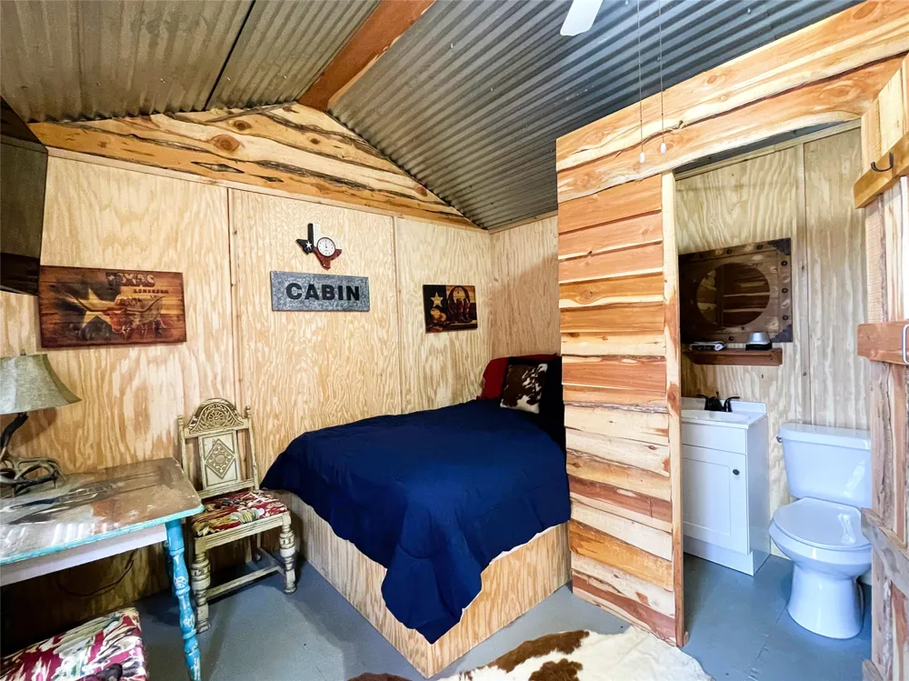 233 PR 247 Oakwood, TX 75855
