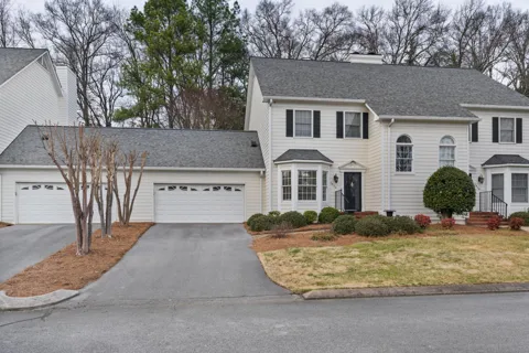 1014 Ariel Lane