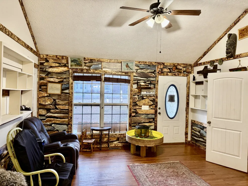 225 Lake Forrest Rd Lynchburg, TN 37352