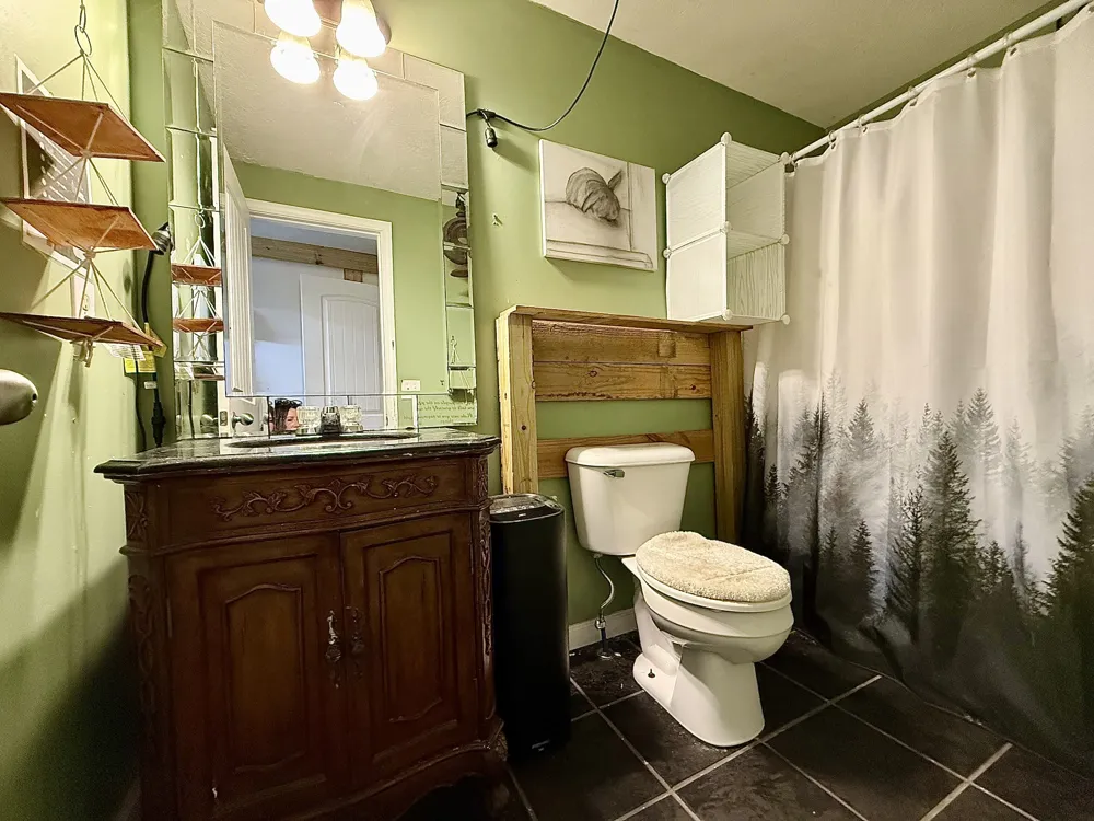 225 Lake Forrest Rd Lynchburg, TN 37352
