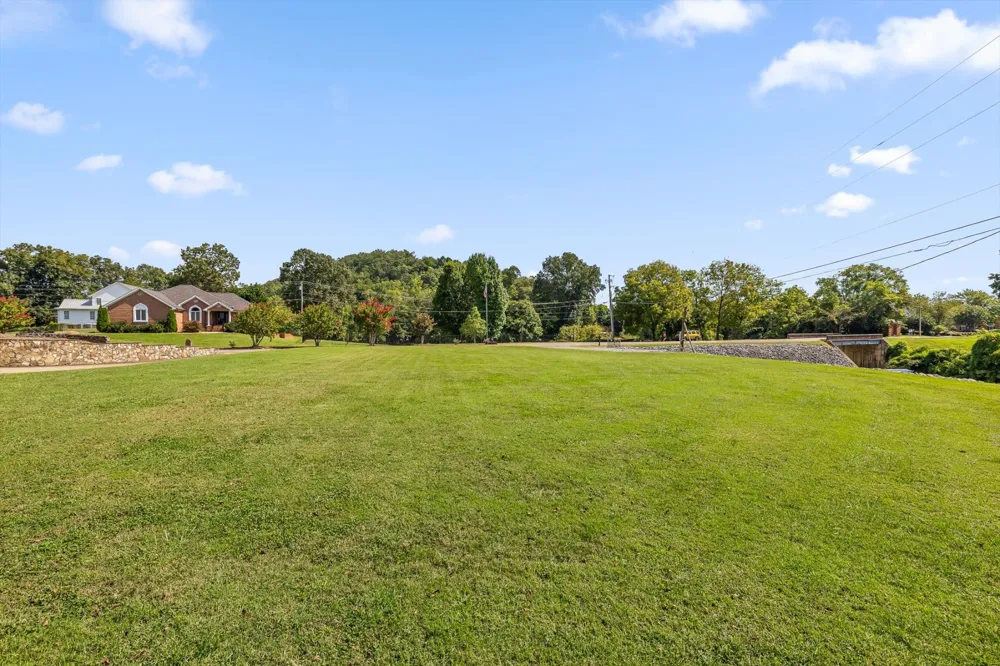 3237 Waterfront Dr Chattanooga, TN 37419