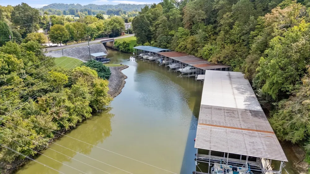 3237 Waterfront Dr Chattanooga, TN 37419