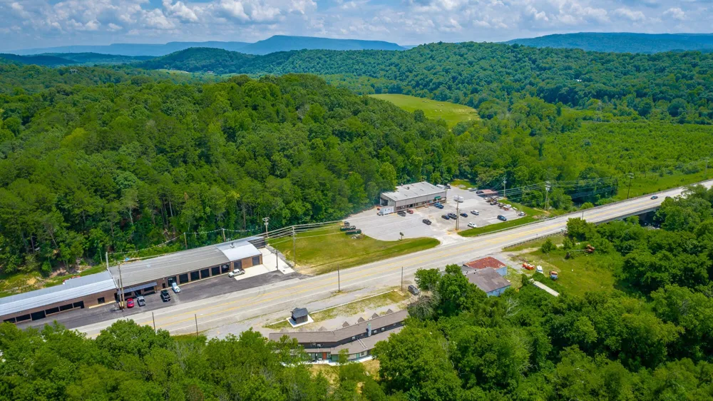 5640 Us 41 Jasper, TN 37347