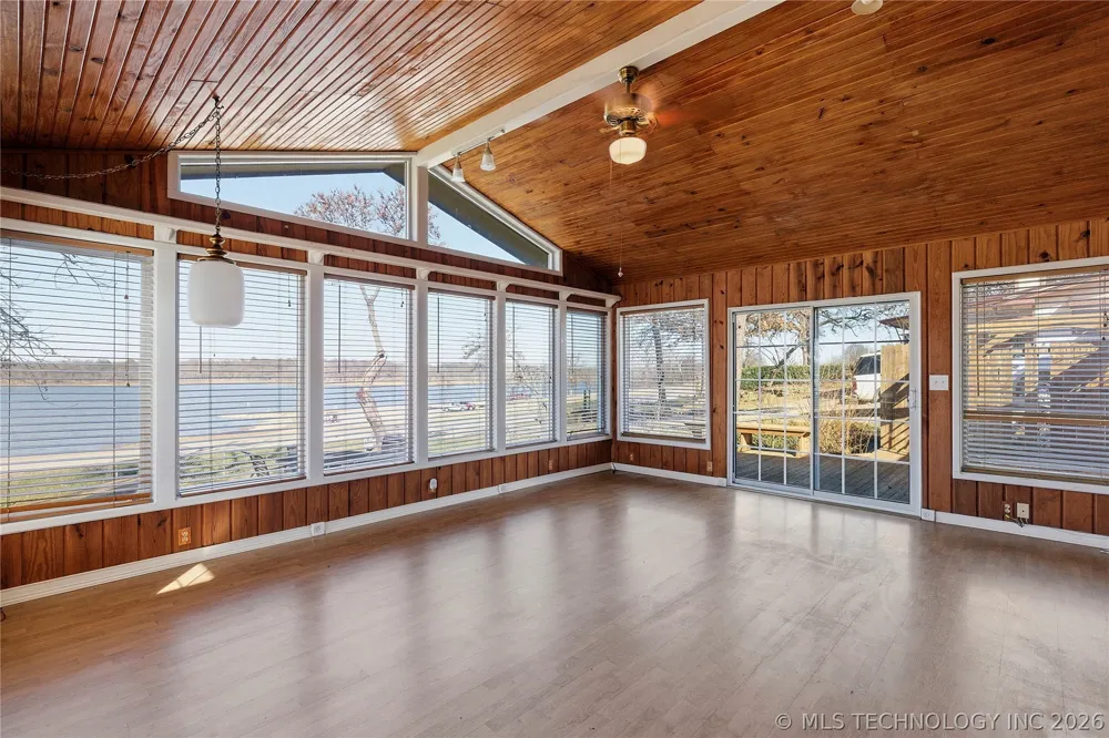 32262 E 720 ROAD Wagoner, OK 74467