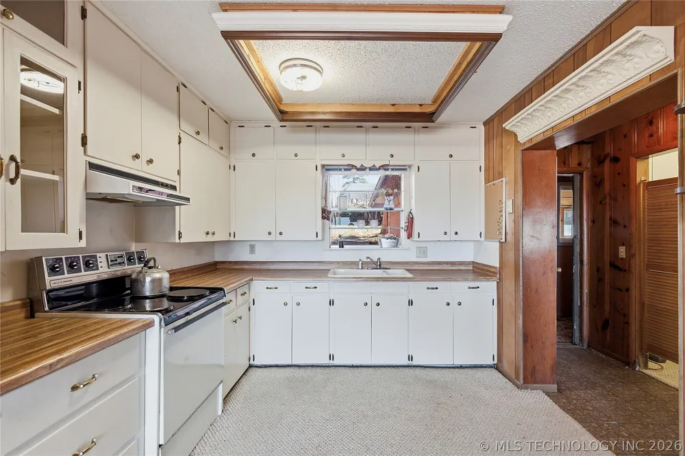 32262 E 720 ROAD Wagoner, OK 74467